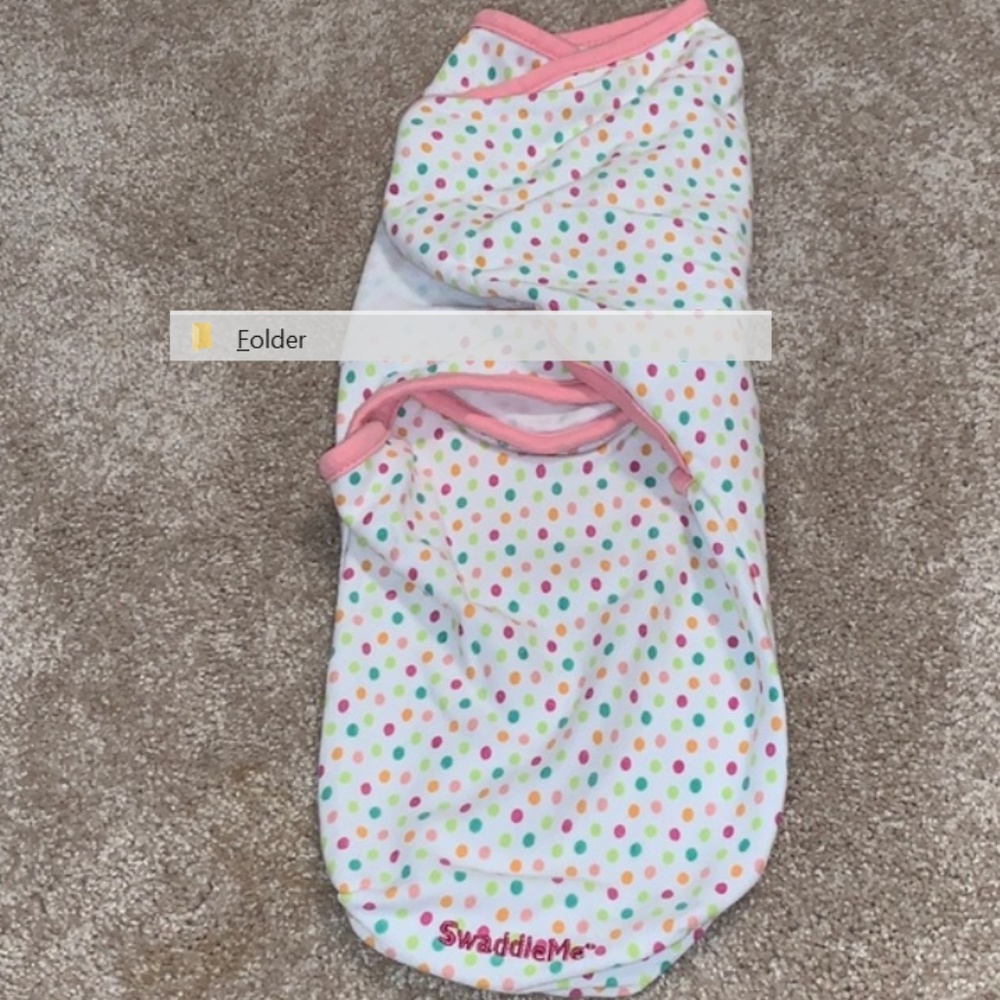 SwaddleMe Velcro swaddle polka dots small